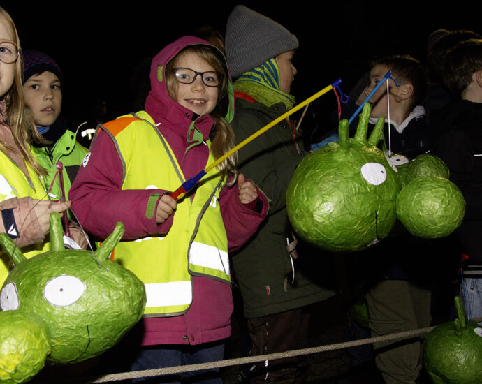 Mehr als 300 Kinder beim Martinszug in Werth